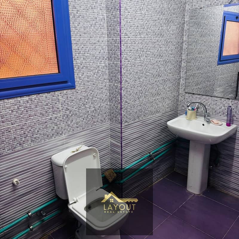 3 e2f4f795-16ed-4093-8ac6-51ddc2d33d98. jpg