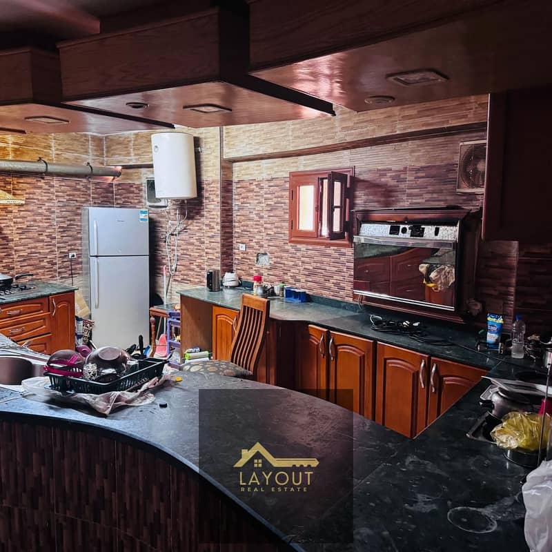 6 82e05545-57da-4b05-a9cd-0a39572d3824. jpg