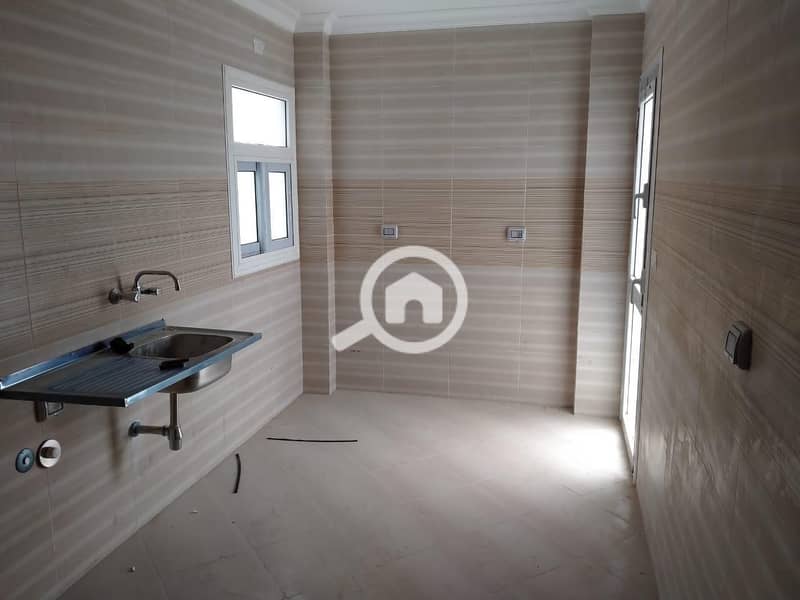 11 e7d345d9-3b24-4937-84e6-d3b1c44929da. jpg