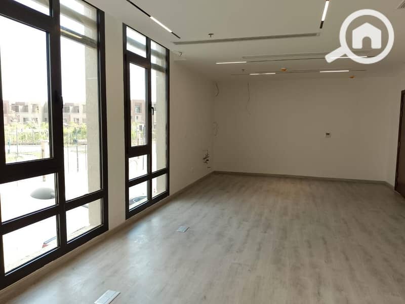 4 WhatsApp Image 2026-01-12 at 13.30. 55. jpeg