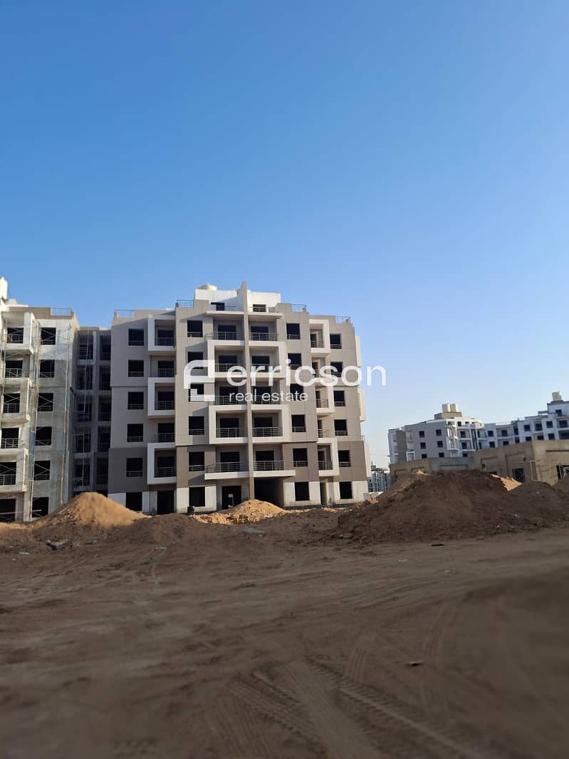 4 592954853_122189070698332015_7320875053987756836_n. jpg