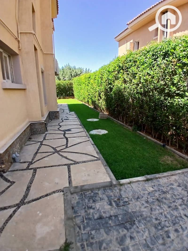 2 00b22c61-5c27-40ee-ab80-3ccc4bed6ff8. jpeg