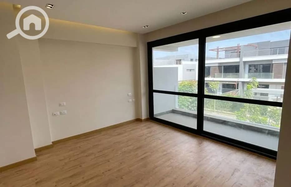 3 7736113-c25f3o_1400x900. jpg