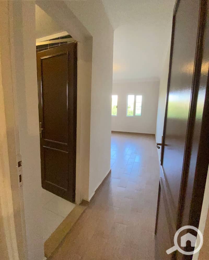 4 30c39892-d123-48b5-9649-ed8540a7c6c3. jpg