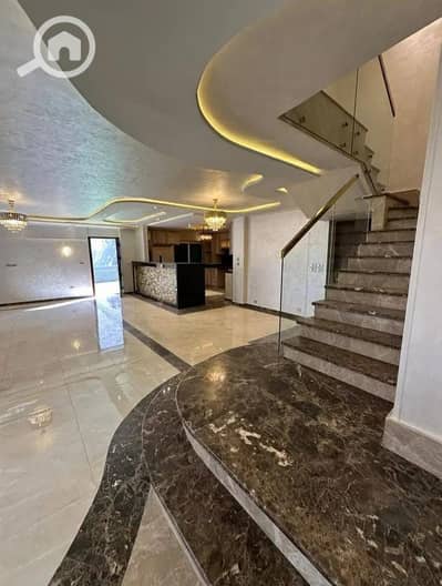 4 Bedroom Duplex for Sale in Sheraton, Cairo - hg. jpg