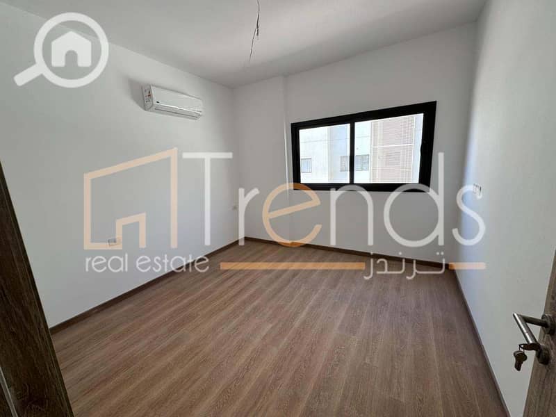 3 WhatsApp Image 2024-10-01 at 12.50. 47 PM. jpg