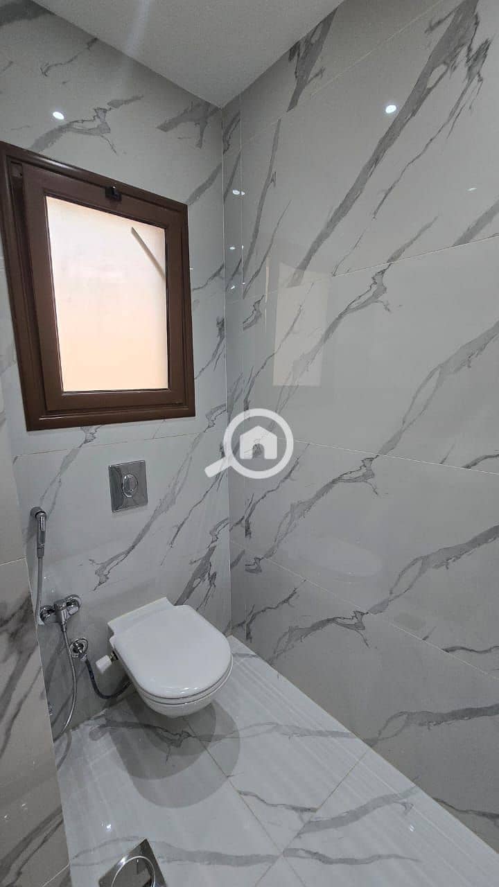 15 10625d45-030e-4494-8dcd-56b95fd55b4f. jpeg