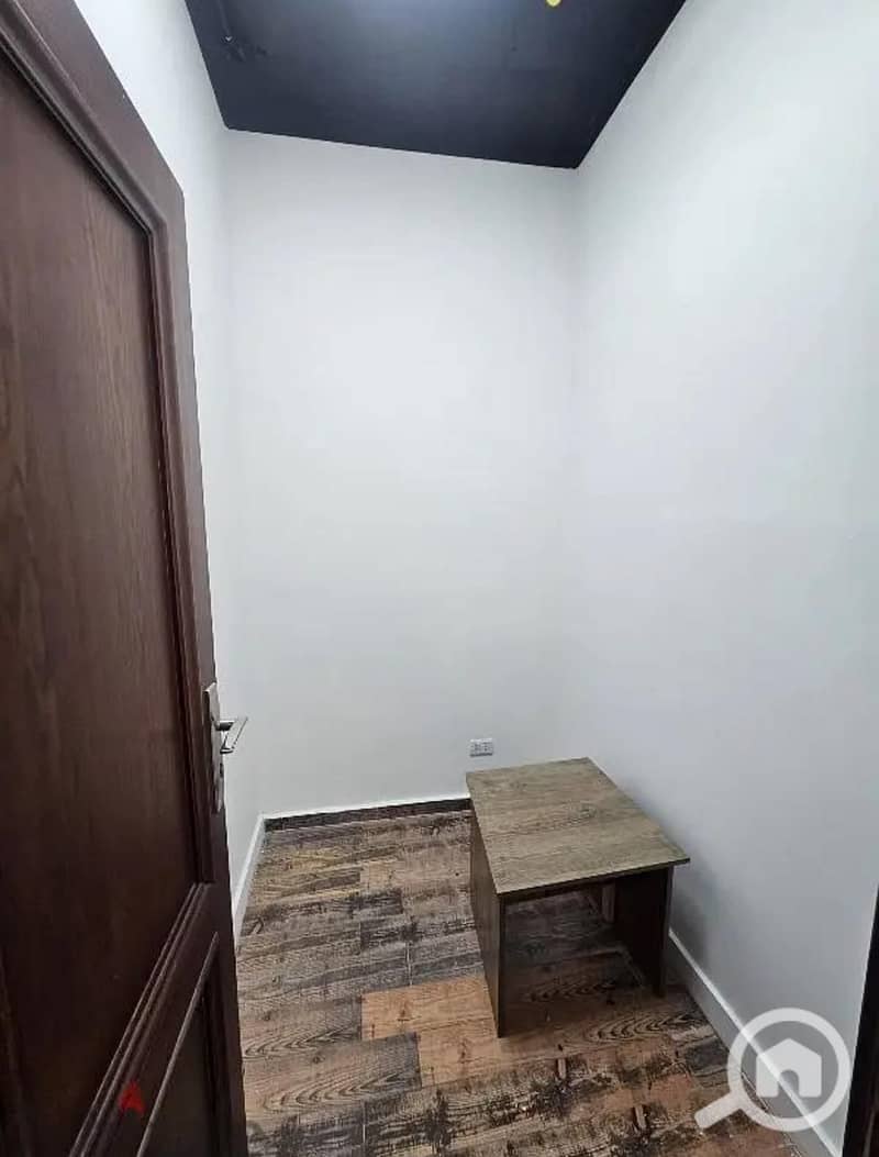 3 68c5609a-06c3-4fb5-bc57-84090ee8600a. jpeg