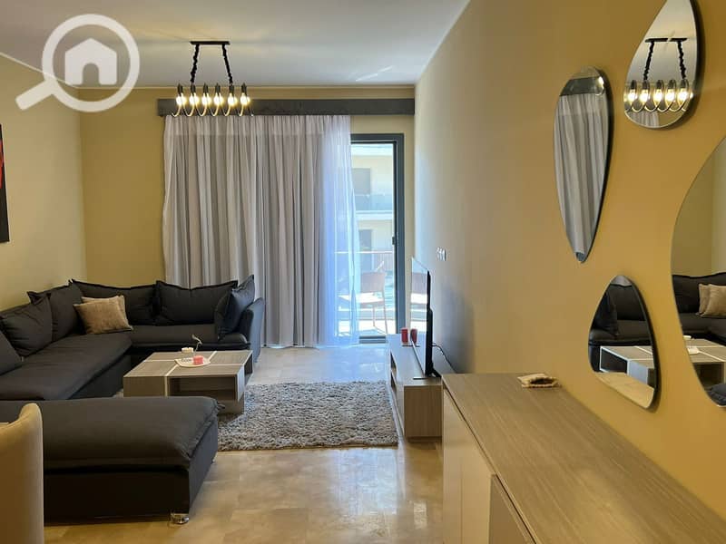 2 7c8a4e1f-c901-4569-8b8b-130c3ed7a46a. jpeg