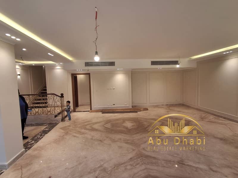 2 b172f4ec-0879-41bf-90ca-d91551321fed. jpg