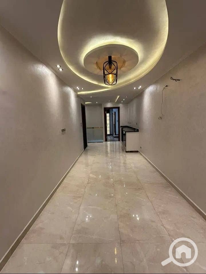 7 08b465ff-a162-4e26-9b89-a9e6d293f768. jpg