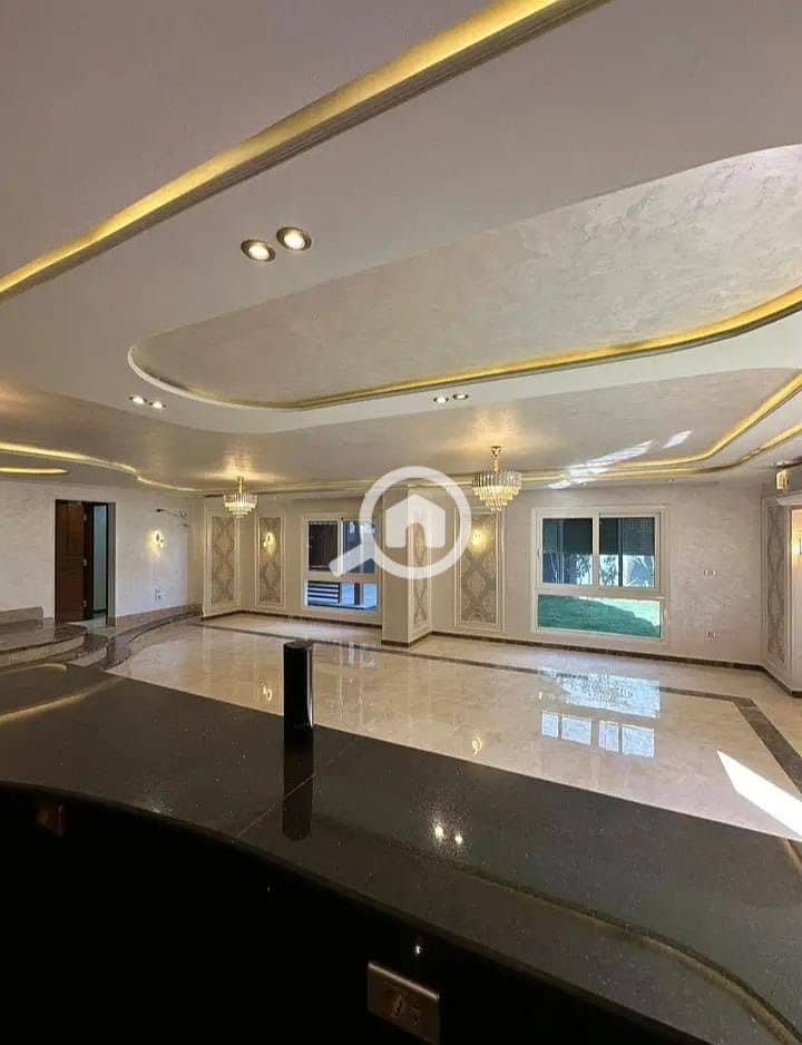 13 f40fbcd3-c73a-40fc-8f0b-8f3d1ef4e431. jpg