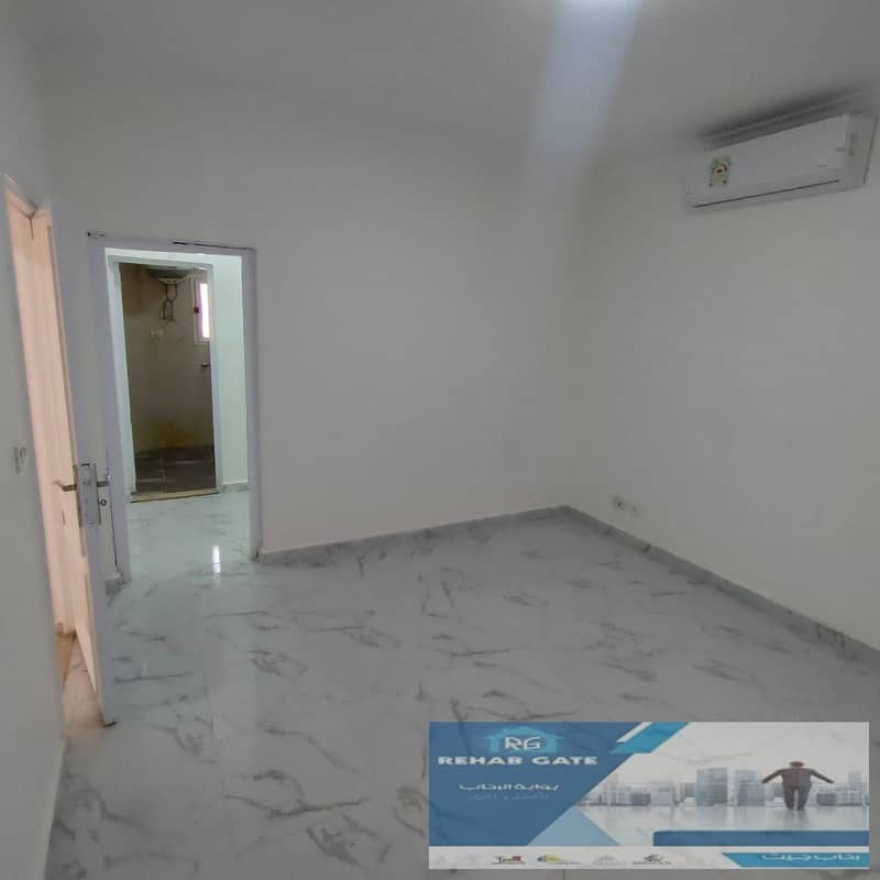 8 dec12559-e90a-4f83-9671-e94356a32d96. jpg