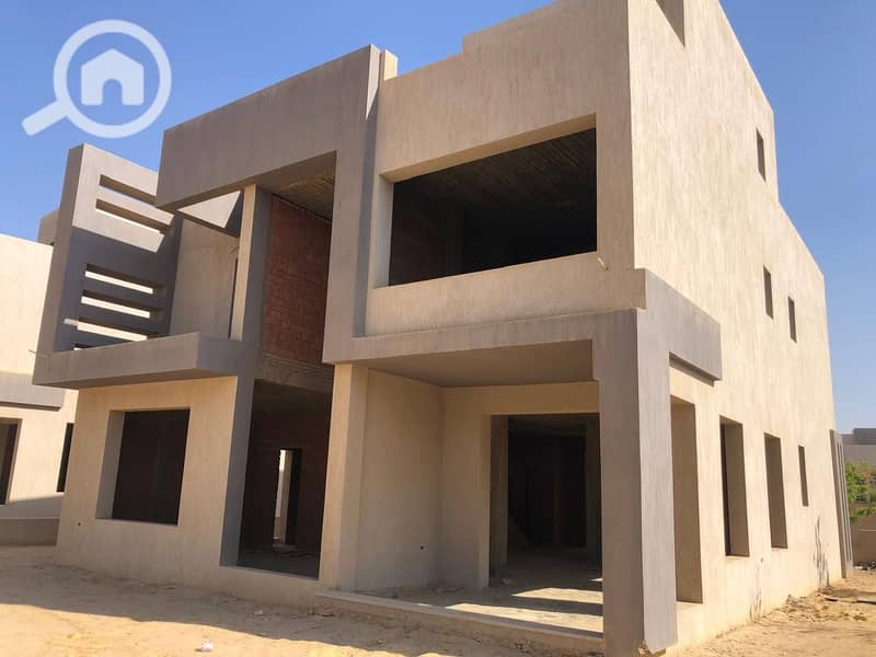 4 4392b4b2-f84e-4555-b4c3-b095e4e34596. jpg