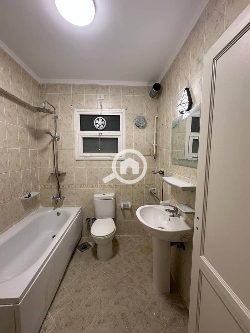 4 cb2f3c92-2854-4db7-ab2d-89e6730596db. jpg