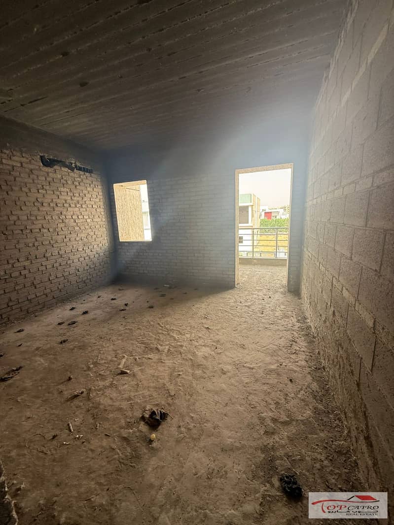 16 WhatsApp Image 2026-01-07 at 2.52. 26 AM. jpeg