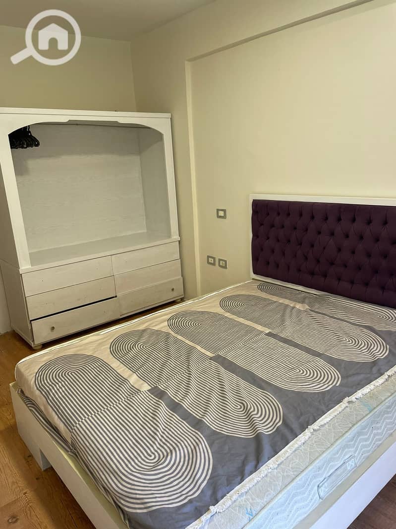 10 1221c454-7bcf-4ea2-817f-91cf5d727ba0. jpeg