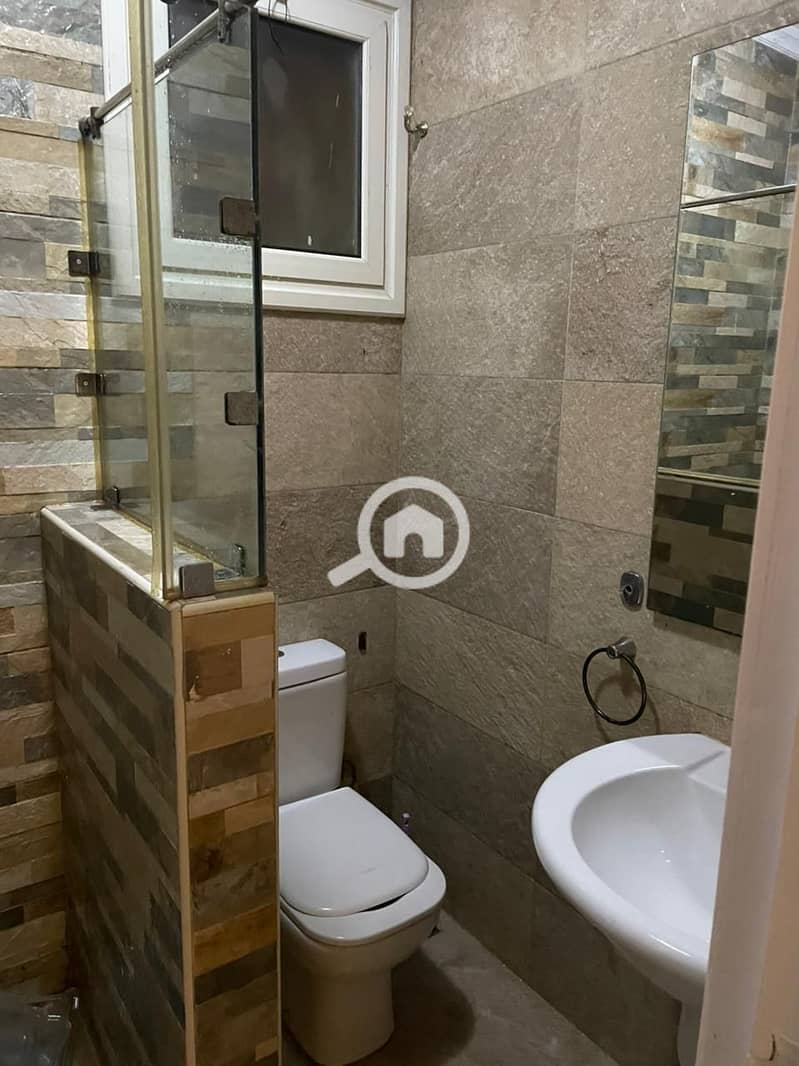 12 4249586b-d895-4f1f-bd32-9f89e18aed99. jpeg