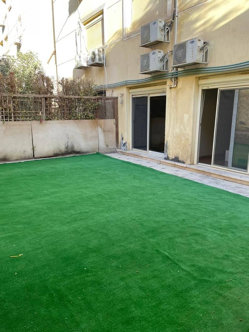 14 963b7b79-6026-4c9c-b62b-2c9a72cde370. jpeg