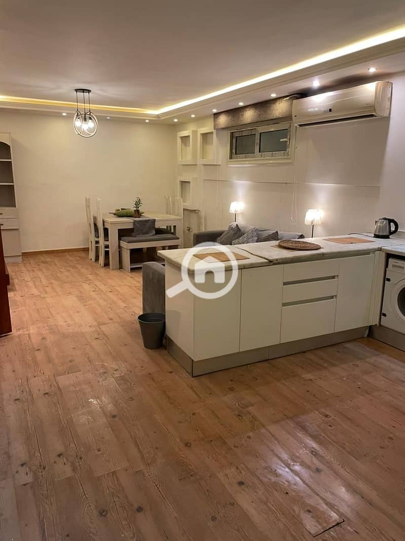 20 493f00e8-1311-4110-83a1-5b556ef4e180. jpeg