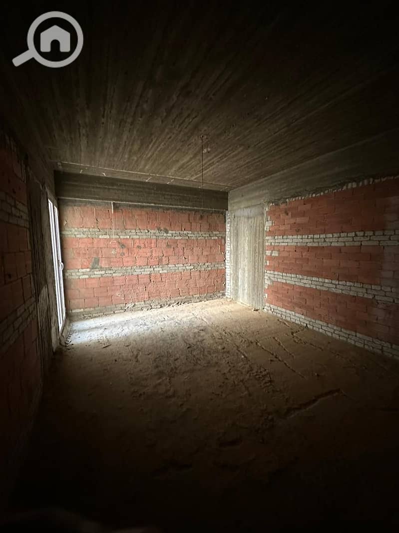 4 WhatsApp Image 2025-08-24 at 18.02. 43. jpeg