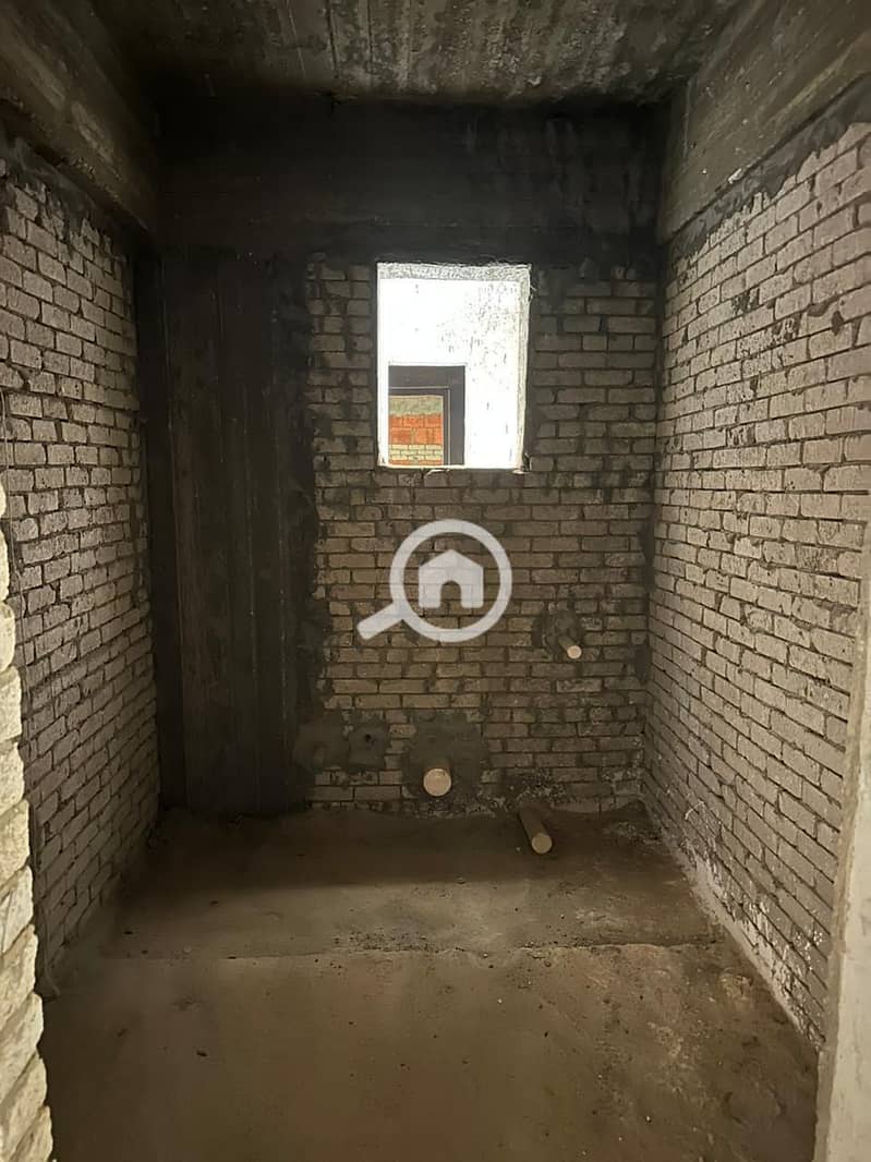 12 WhatsApp Image 2025-08-24 at 18.02. 42 (2). jpeg