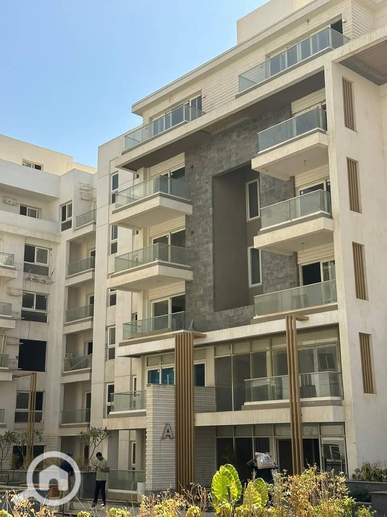 28 WhatsApp Image 2025-08-24 at 18.02. 49 (1). jpeg