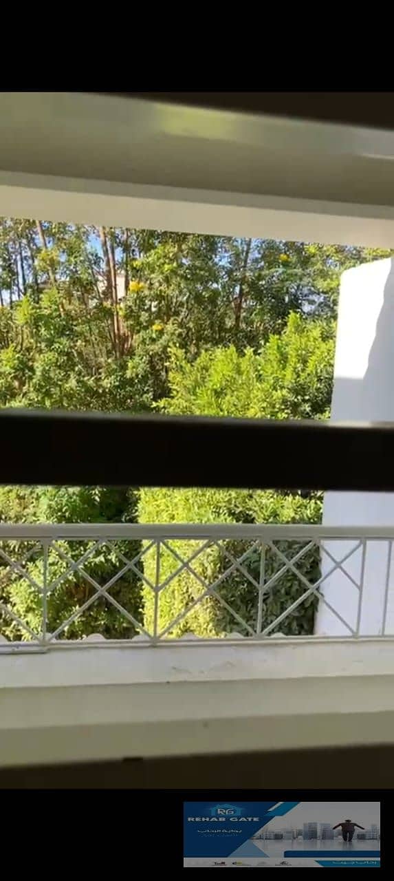 2 69254109-94f8-483c-a2b0-d6c9c6af6aa6. jpg