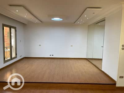 مکتب  للايجار في الشيخ زايد، الجيزة - 6ccfac63-a6c2-47b2-aff1-7d03fef19f24. jpeg