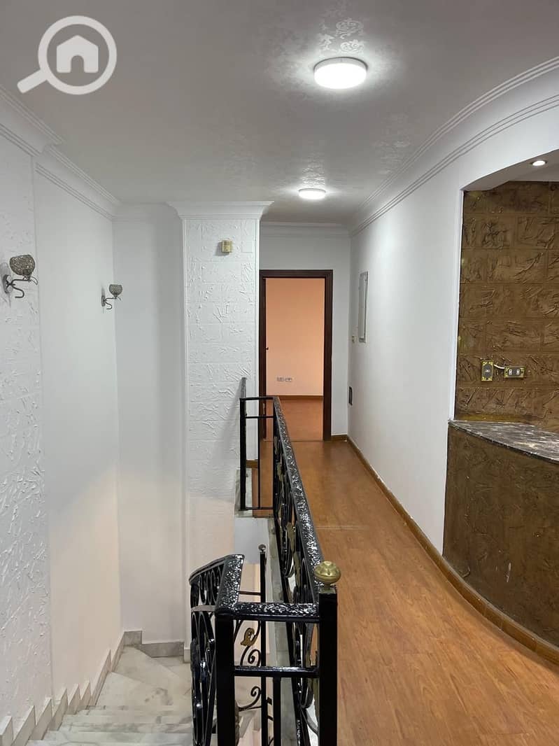 9 a37d299b-e7dd-43a4-8010-b63b6a1921e5. jpeg