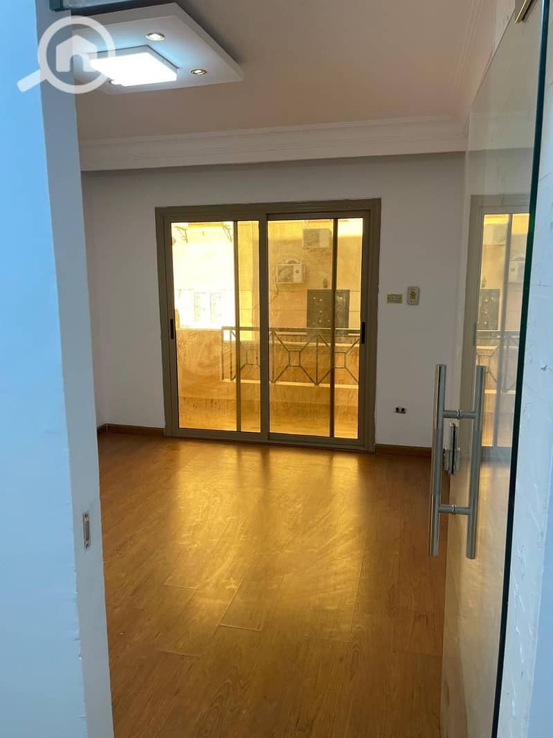 11 ded1b23d-849b-45a9-9d88-9fb9a9d13cfd. jpeg