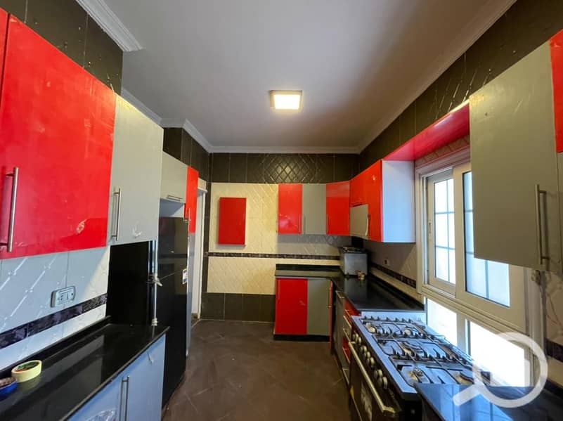 10 58d604ef-6020-4285-86a9-2aa7d726d8ff. jpg