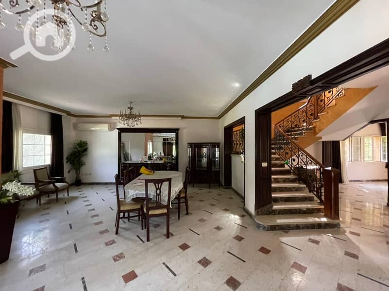 13 551b2b7e-dcd4-45db-b102-8390bb3eb72c. jpg