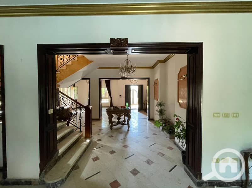 14 604a0b3c-2d26-4e86-8b88-2f4e9c548b51. jpg