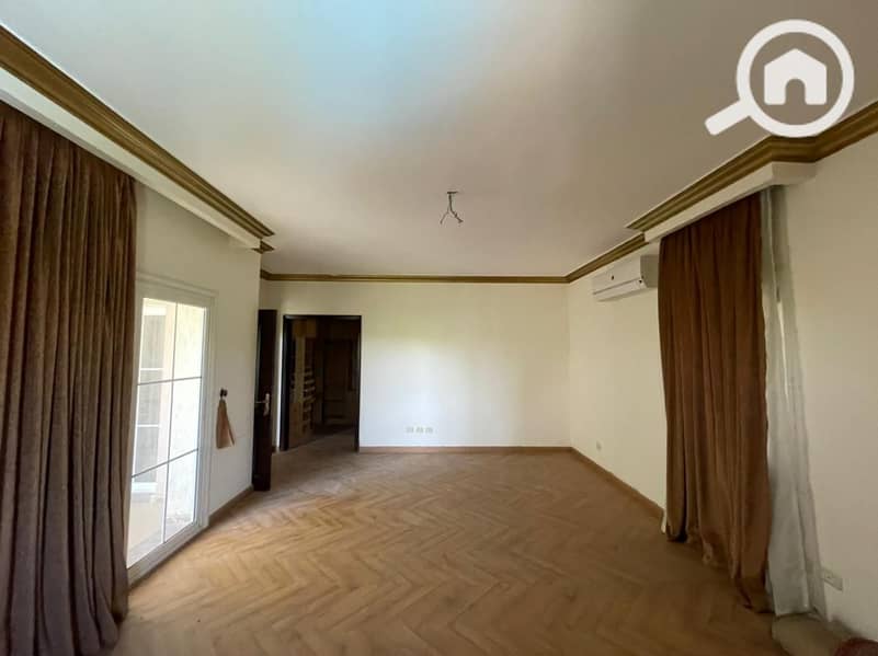 21 c3cec80e-fa30-488e-aa3e-027d1a53b795. jpg