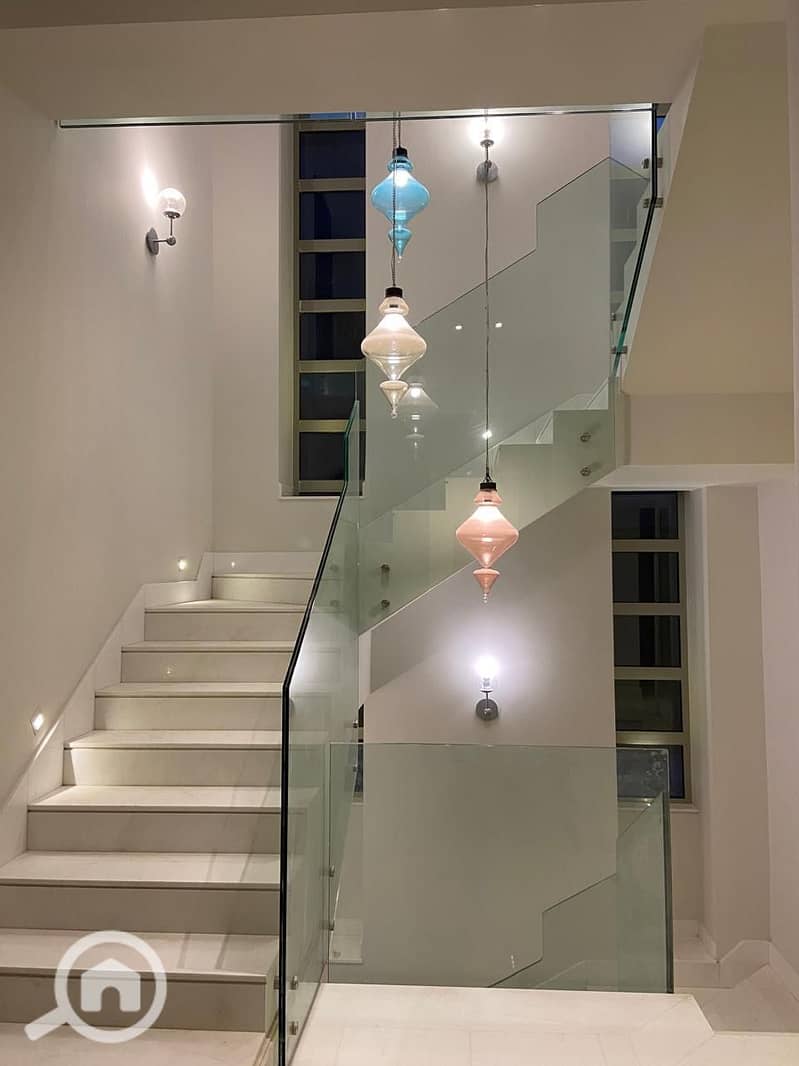 9 7d059efa-8d0e-4a84-80c1-19a6959d8a33. jpeg