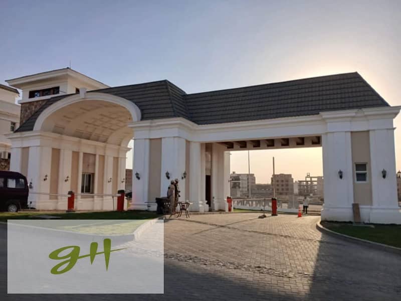 10 c77dcee6-4e88-4ece-9b68-52b81fbfa793. jpg