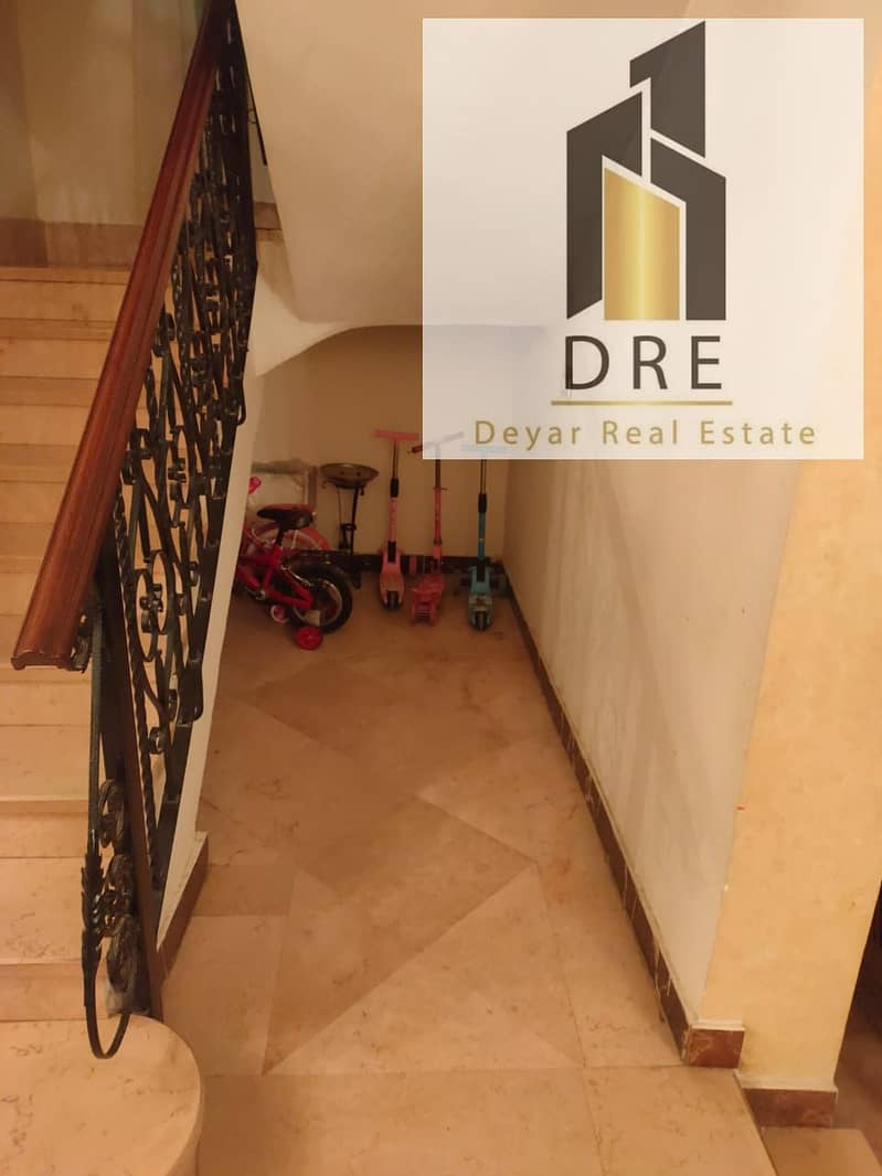 28 e4f5da56-ebc7-4dc8-bc5a-ab2071c36730. jpg