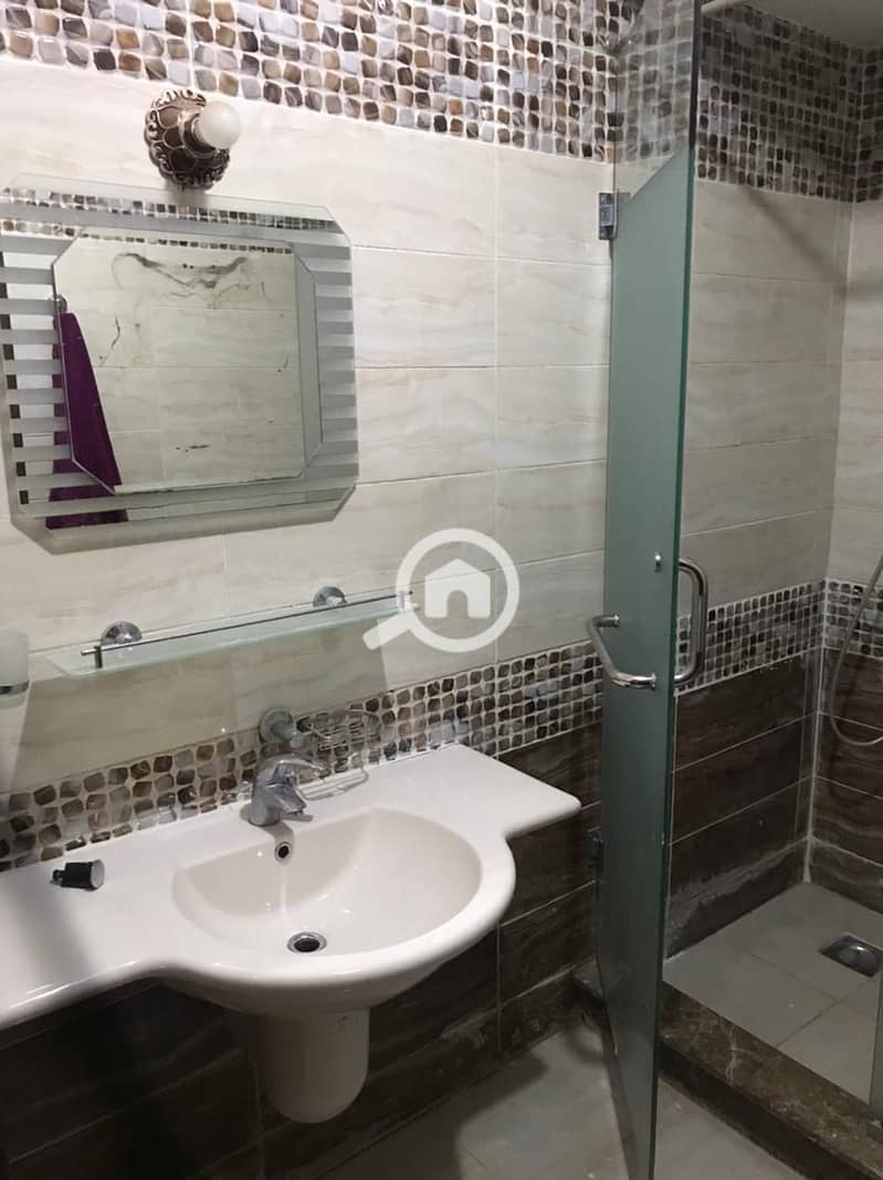 2 2f79cfe0-2a27-44b3-9ee2-327b50dcce3c. jpg