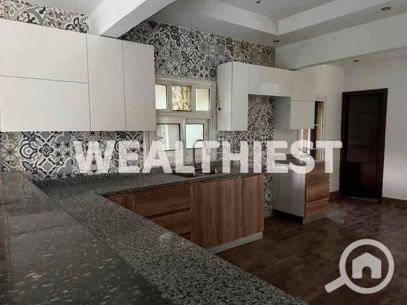 11 469463d5-bb2a-4bcc-aad2-58062d65fb48. jpg