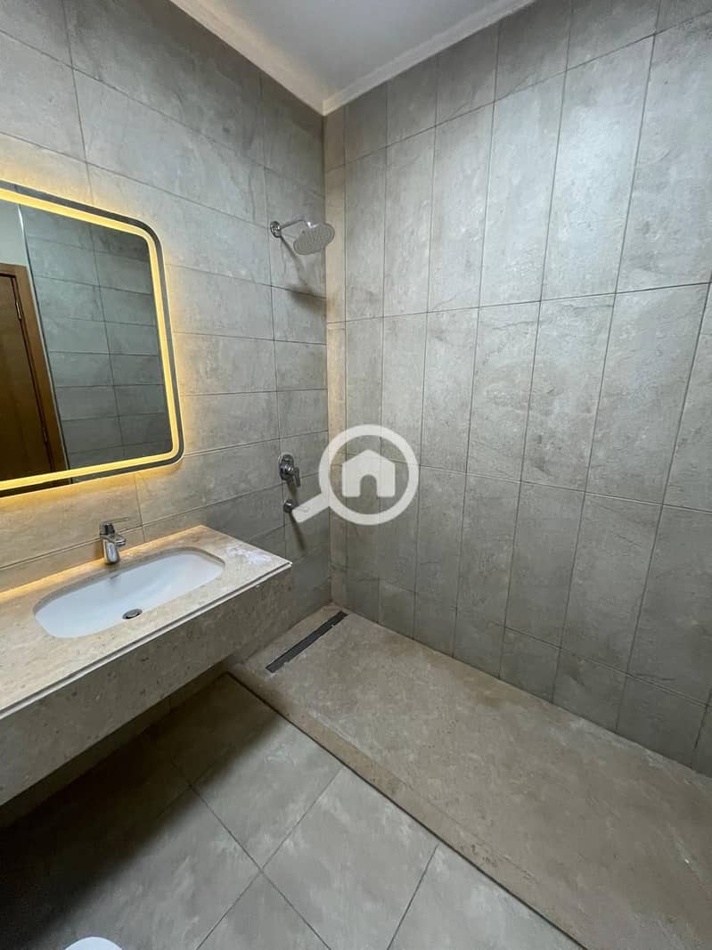 8 5866b565-9295-48b2-8c37-73048348d000. jpeg