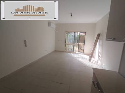 شقة 2 غرفة نوم للايجار في الشيخ زايد، الجيزة - 1. jpg