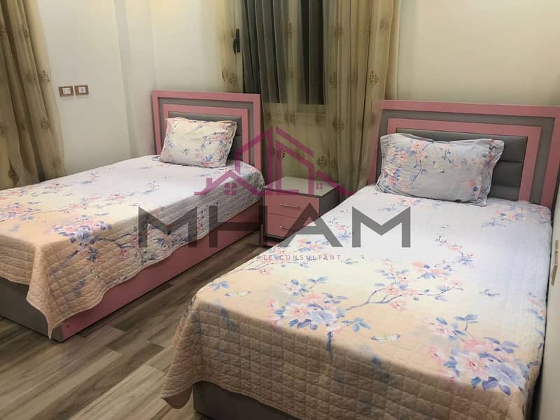 12 photo_5989803469256199138_y. jpg