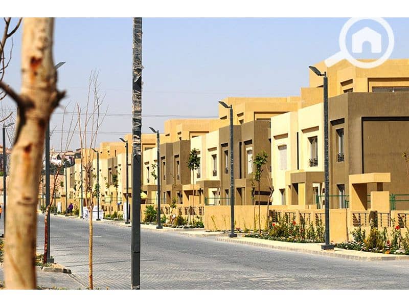 10 686d58f9-a024-49cc-992e-de96afc10d63. jpg