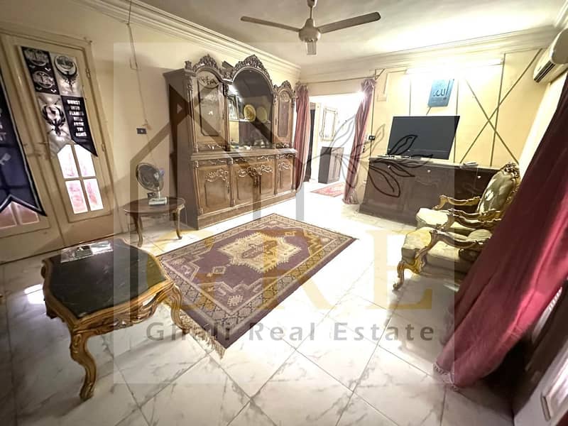 3 3e65c5f1-2810-48bd-a58e-1ce5c2693a56. jpg