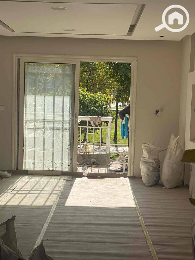 2 8aa8dd7f-2ca1-4209-b2db-0bddae860712. jpg