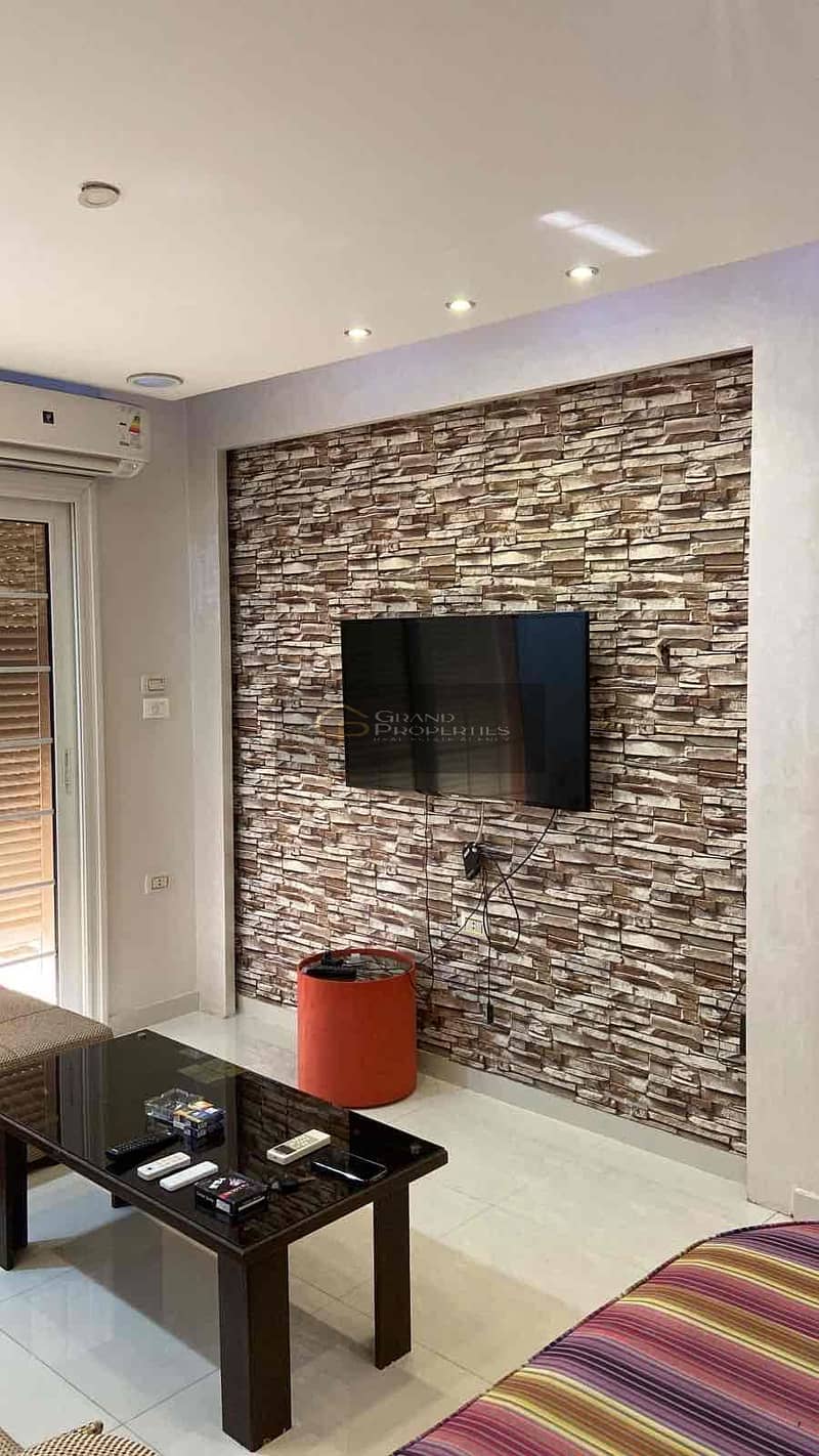 2 a8d31a5f-d6d7-4dfd-8074-07434a94ca97. jpg