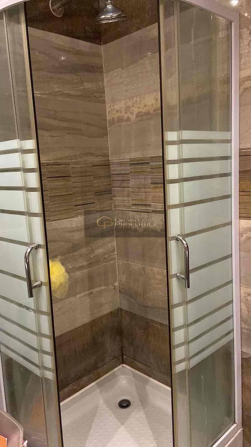 5 c4fd7b0c-a82e-4632-ae01-71f08fdaea66. jpg