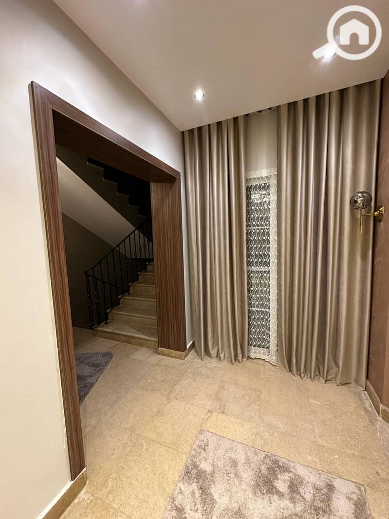 2 1a7b6fd7-48ea-40c6-8f3e-c12186479da8. jpeg