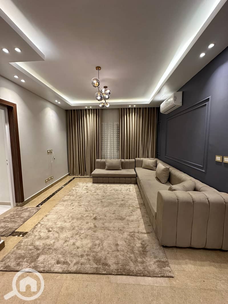 18 270091fa-8d10-4cfc-a84f-ee203a282691. jpeg